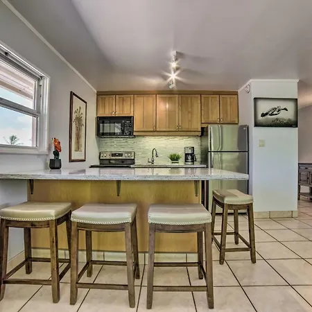 Beautiful Kihei Condo - Walk To The Beach! Exterior photo